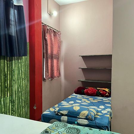 Indra Paying Guest House Varanasi Esterno foto