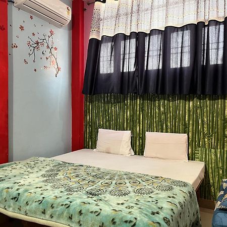 Indra Paying Guest House Varanasi Esterno foto