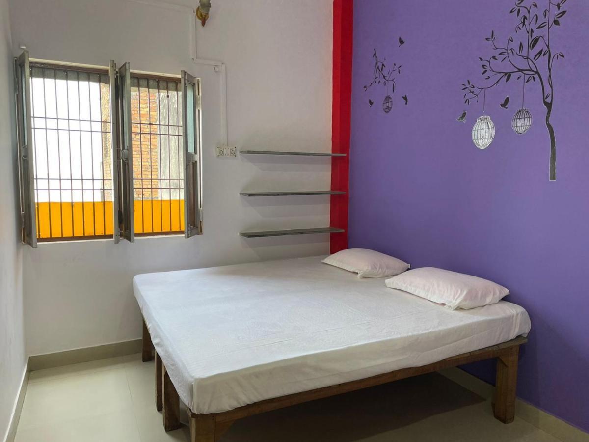 Indra Paying Guest House Varanasi Esterno foto
